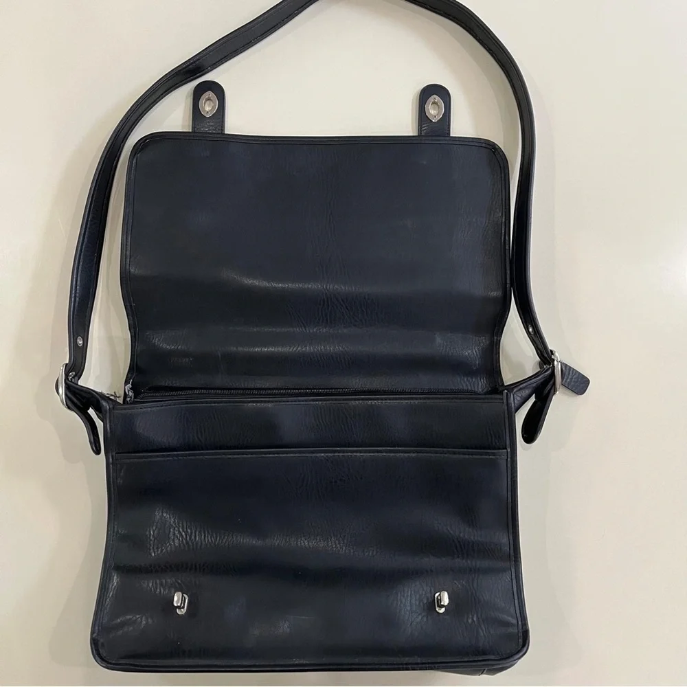 Coach Coach - Picture 10 of 15